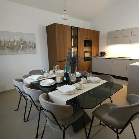 Viktoria Apartman Pula