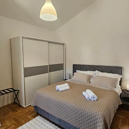 Viktoria Apartman Pula