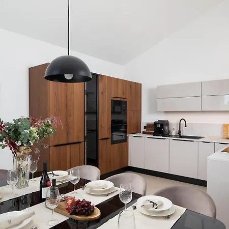 Viktoria Apartman